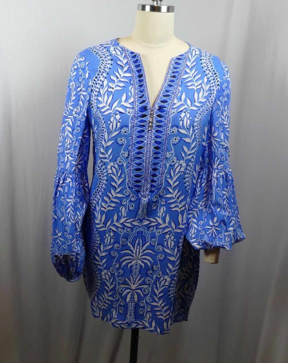 Lilly Pulitzer Blue White Tunic Top Womens 4 Long Sleeve V Neck